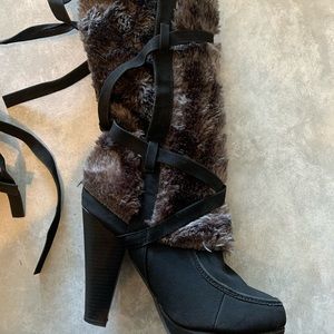 Shoes with fake fur